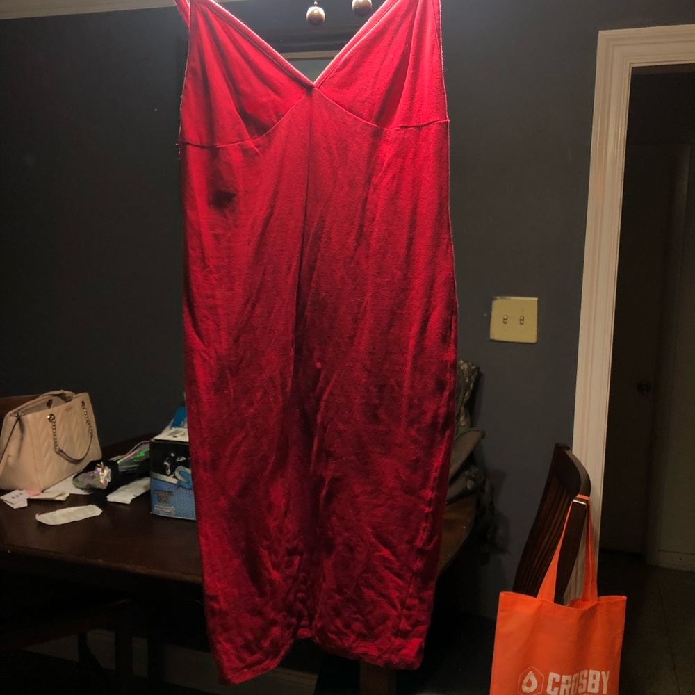 Red bodycon dress